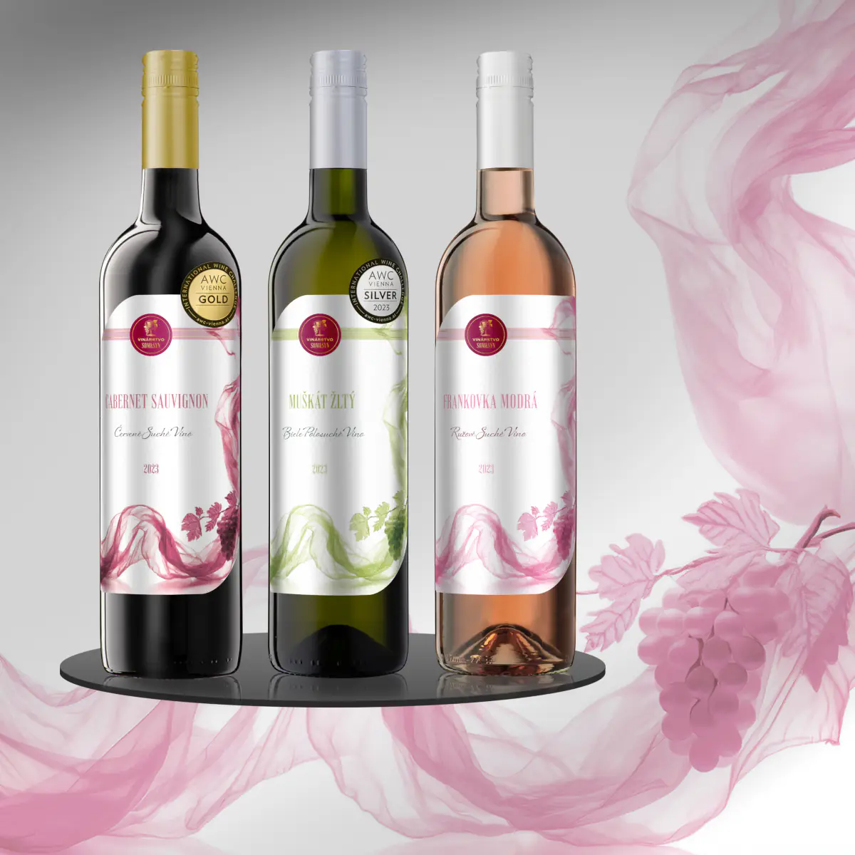 Dizajn etikety na víno Satén – elegantný dizajn s jemným motívom hrozna a ľahkou kompozíciou